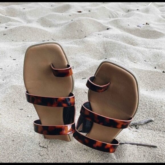 Women's Marilyn Toe Loop Slide Sandals - A New Day™ - Picture 8 of 8